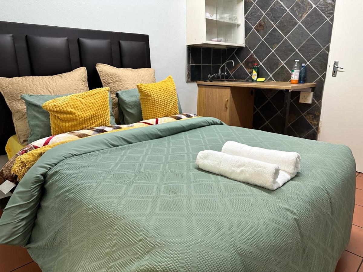 Blue Lantern Bed And Breakfast ケンプトンパーク エクステリア 写真