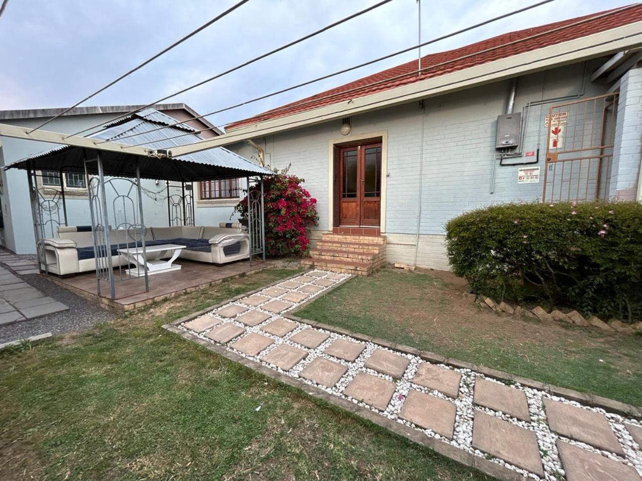 Blue Lantern Bed And Breakfast ケンプトンパーク エクステリア 写真